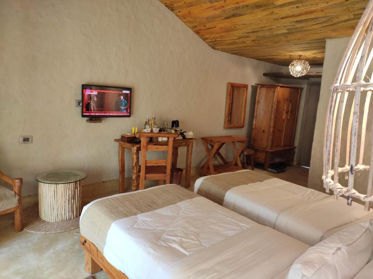 Barahi Jungle Lodge Meghauli Ngoại thất bức ảnh