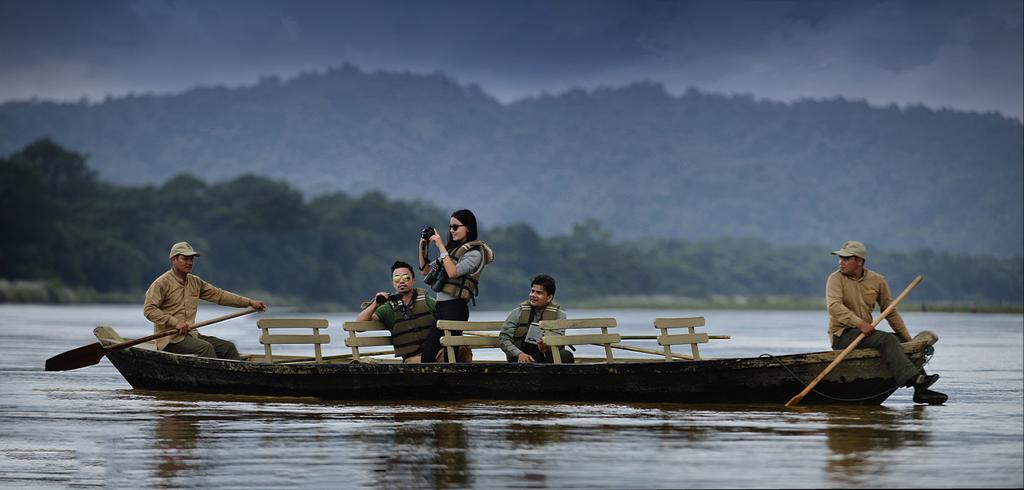 Barahi Jungle Lodge Meghauli Ngoại thất bức ảnh