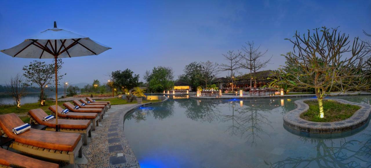 Barahi Jungle Lodge Meghauli Ngoại thất bức ảnh
